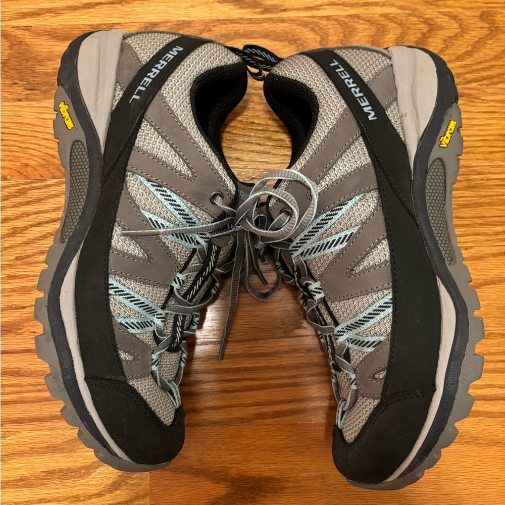 Merrell Gray and Teal Women's Trail Shoes - Picture 4 of 7